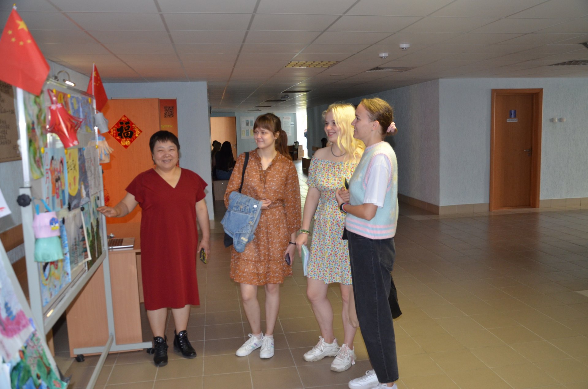 为了迎接农历八月十五中秋节