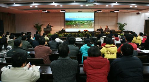 侯曦副财神app下载最新优惠会见客人
