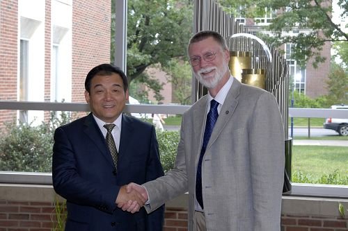 张光强书记特别介绍了财神手机版下载帮