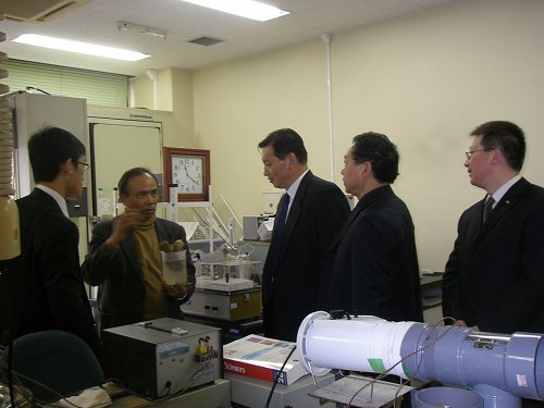 先后接待二十余名在日中国学者咨询